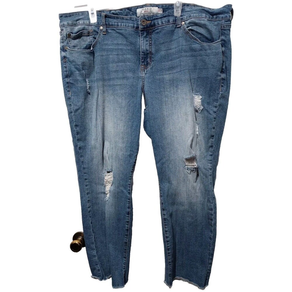 Torrid Plus Size 24 Distressed Ripped Cropped Pants Blue Boho
